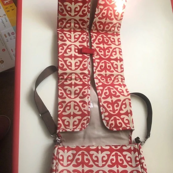 Infantino Red and Cream Baby changer on the go! - Picture 2 of 3